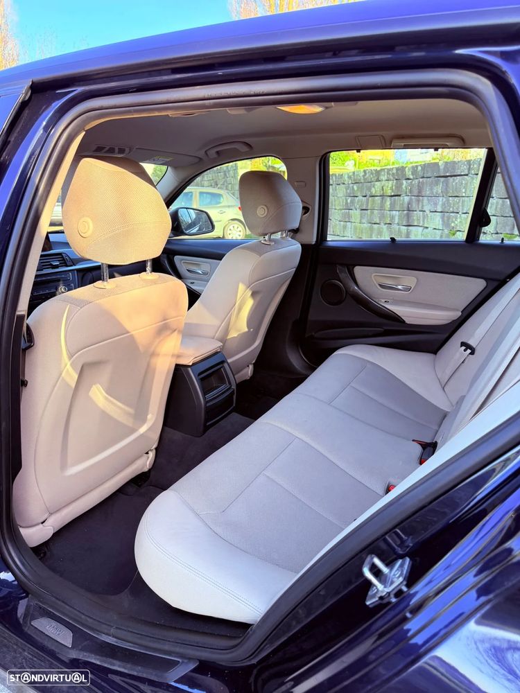 BMW 320 d EfficientDynamics Line Modern Auto - 12