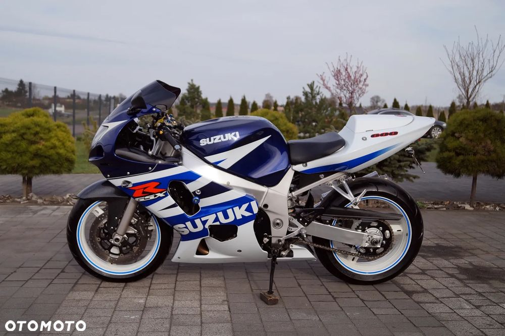 Suzuki GSX-R - 7