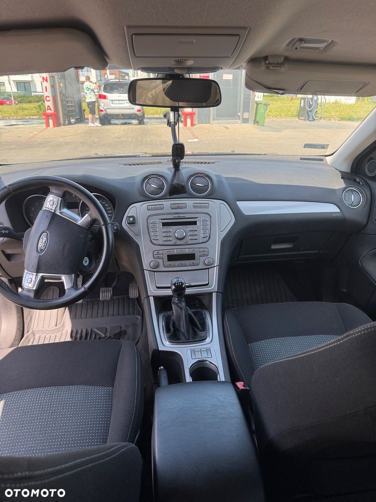 Ford Mondeo 2.0 Ghia X100 / X - 6