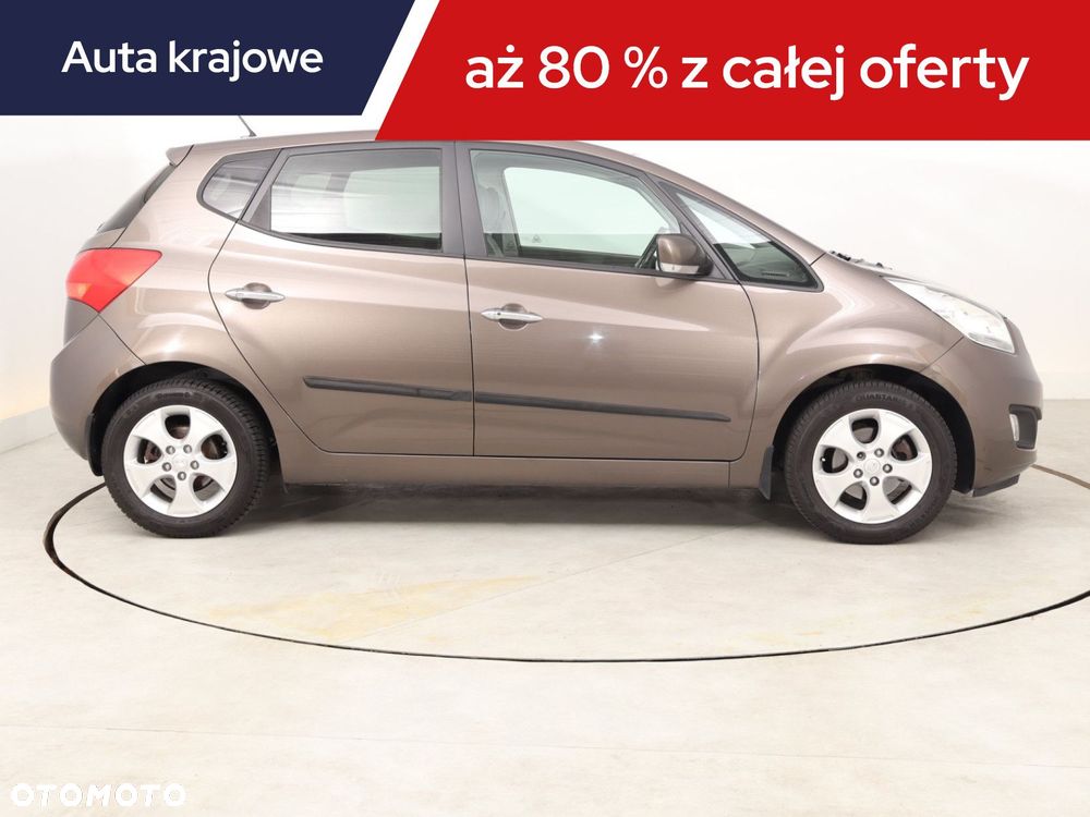 Kia Venga - 8
