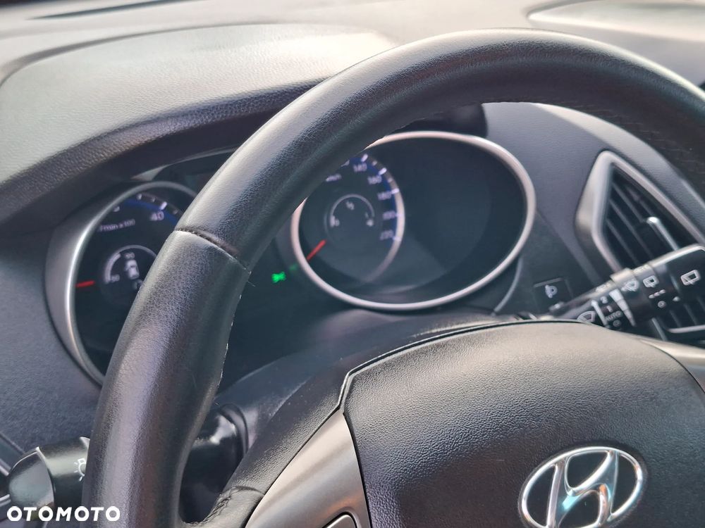 Hyundai ix35 1.7 CRDi 2WD Fifa World Cup Edition - 16