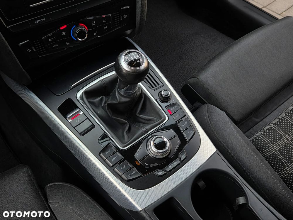 Audi A4 Avant 1.8 TFSI quattro Ambiente - 35