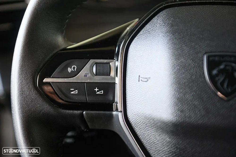 Peugeot 208 1.2 PureTech Active Pack - 32