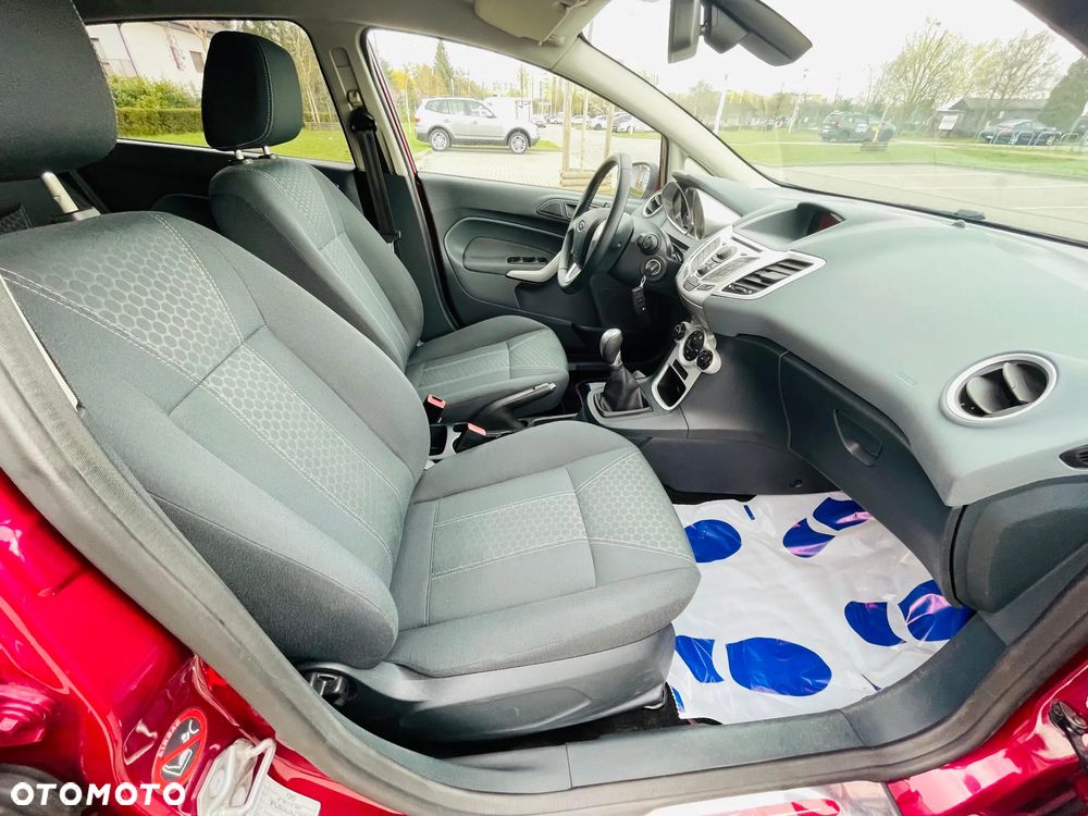 Ford Fiesta 1.6 Ti-VCT Titanium - 17