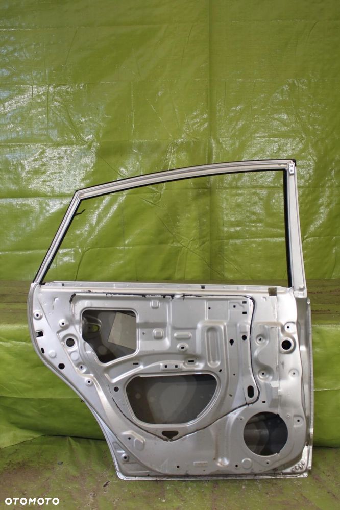 Drzwi Toyota Prius II XW20 2003-2009r. tył lewy - 2