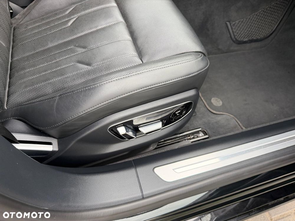 Audi A8 55 TFSI mHEV Quattro Tiptr - 25