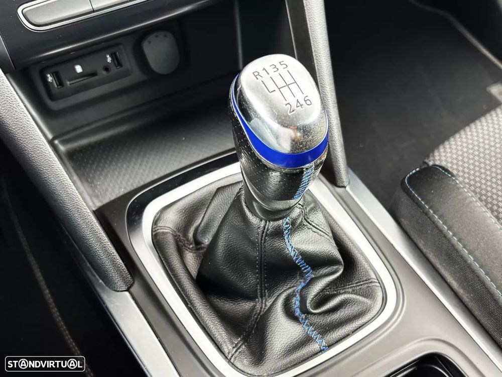 Renault Mégane Sport Tourer 1.5 dCi GT Line SS — fotografia 35