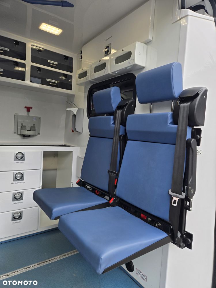 Renault Master Ambulans karetka gwarancja - 17