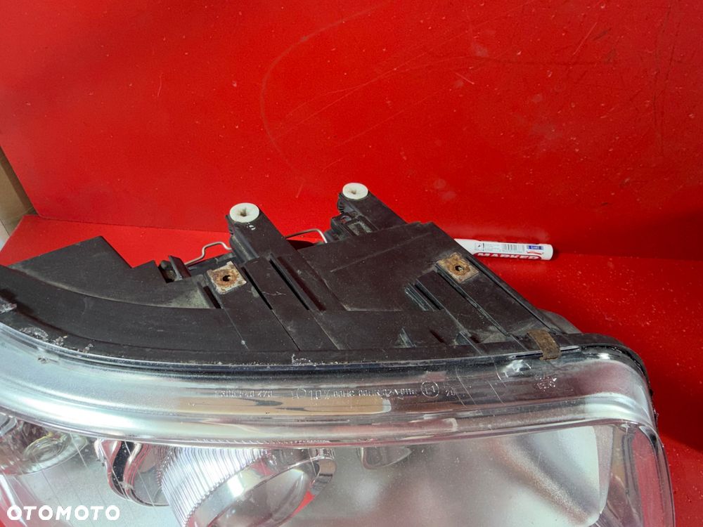 LAMPY PRZEDNIE VW T5 MULTIVAN PROJEKTZWO XENON EU - 6