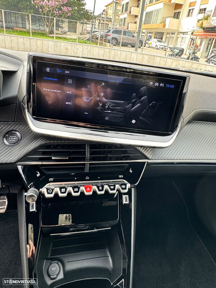 Peugeot e-2008 54 kWh GT - 19