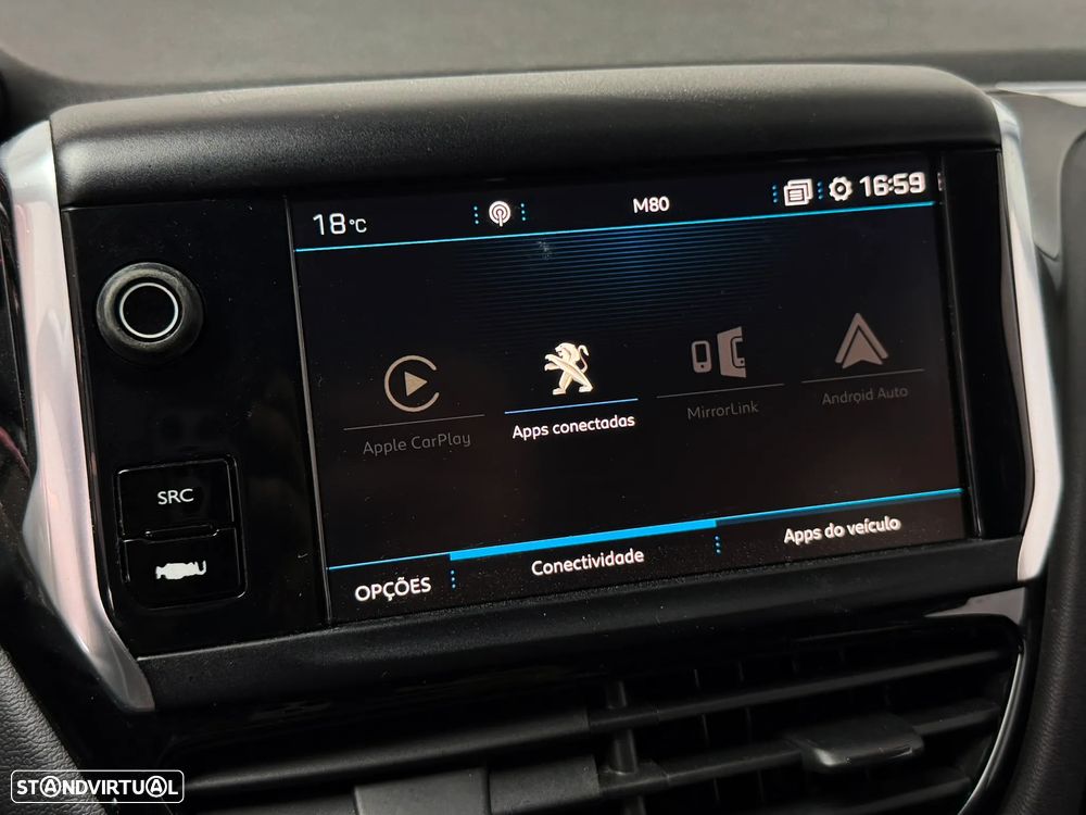 Peugeot 208 1.2 PureTech Signature - 19