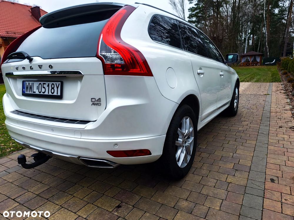 Volvo XC 60 D4 AWD Geartronic Momentum - 12