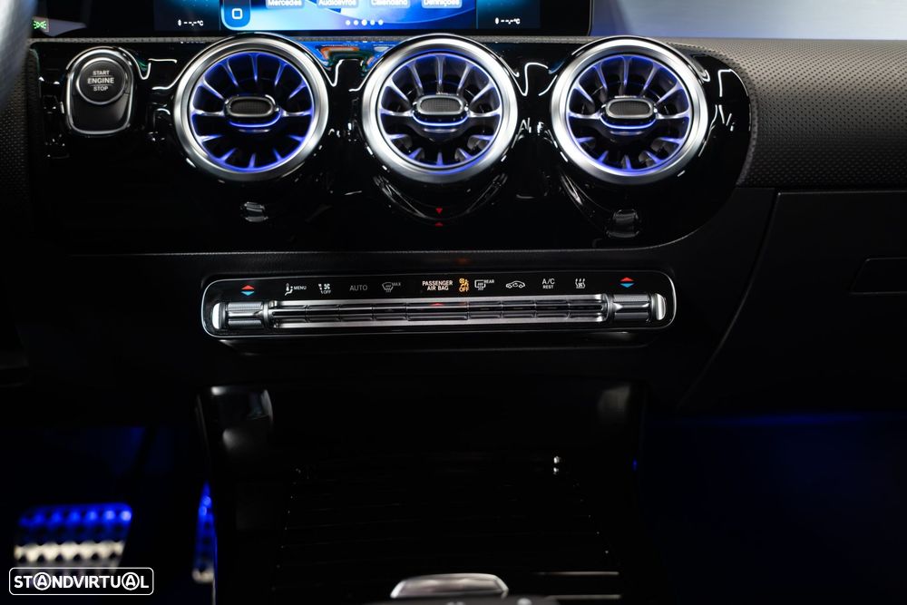 Mercedes-Benz A 250 e AMG Line - 39