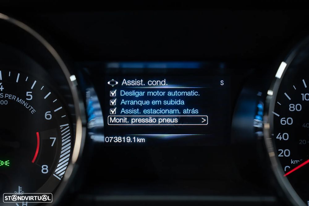 Ford Mustang 2.3i EcoBoost - 24