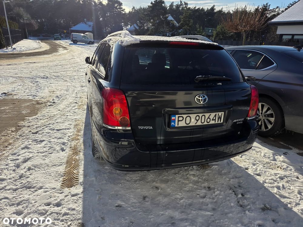 Toyota Avensis 2.2 D-4D Sol - 10