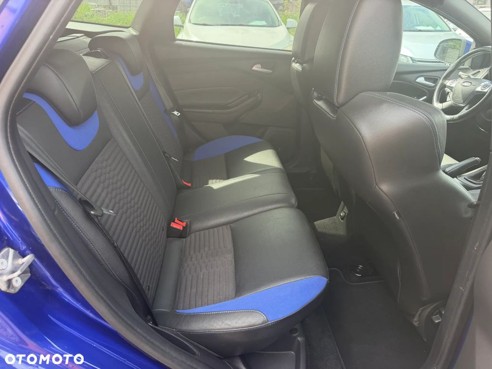 Ford Focus 2.0 EcoBoost ST mit Leder-Sport-Paket - 11
