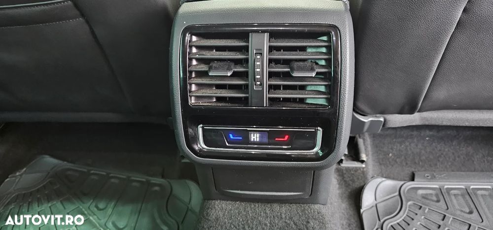 Volkswagen Passat 2.0 TDI SCR DSG Business - 35