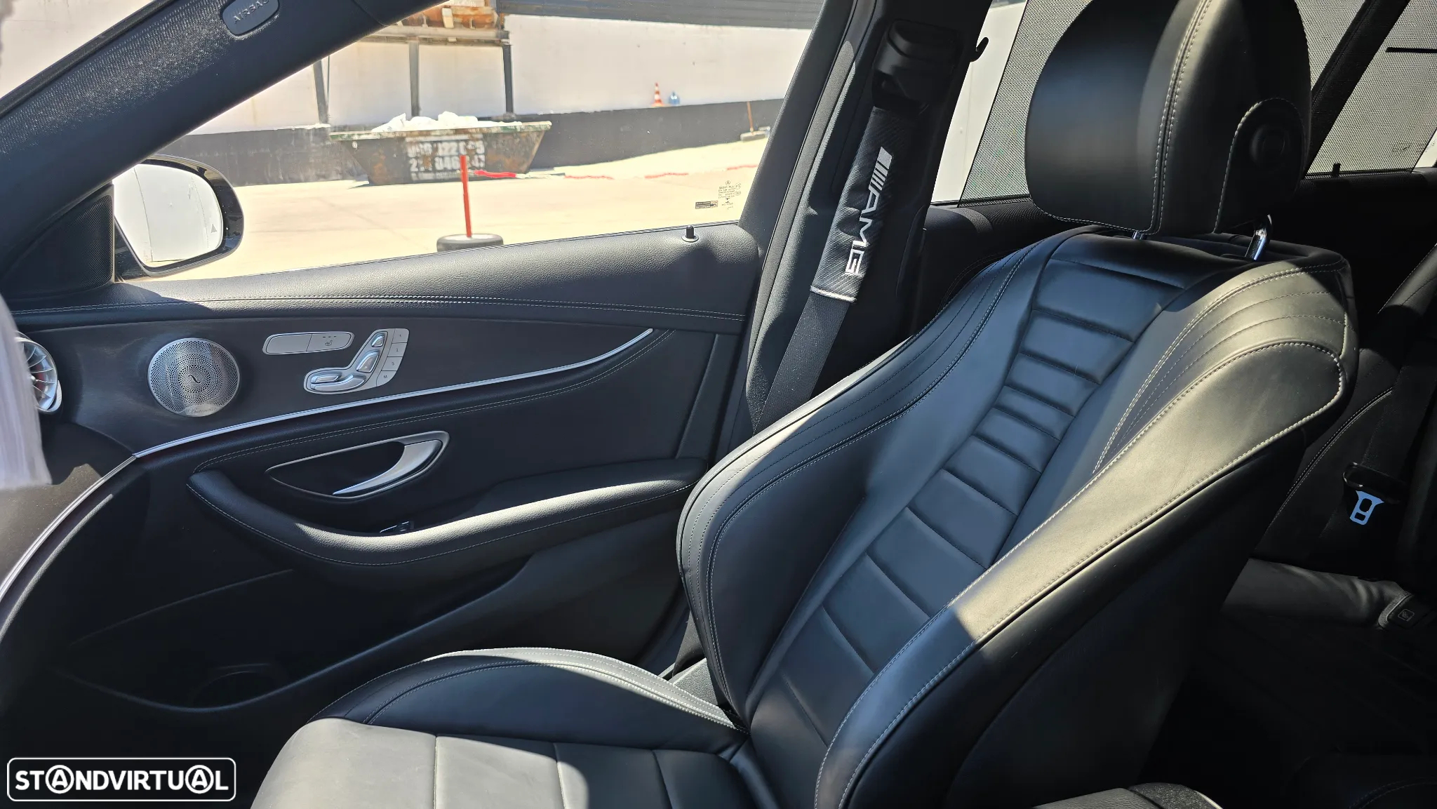 Mercedes-Benz E 400 d 4Matic T 9G-TRONIC AMG Line - 27