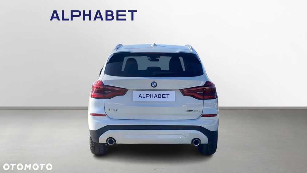 BMW X3 xDrive20d Advantage - 4