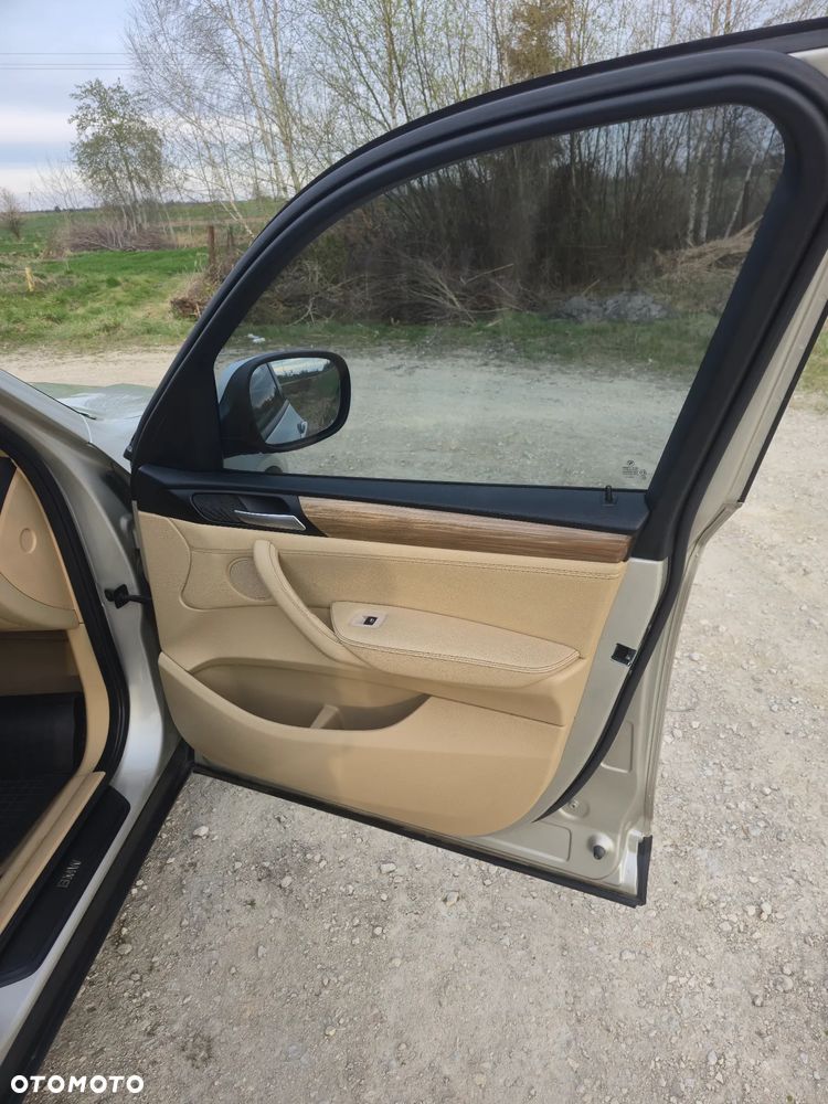 BMW X3 xDrive28i Sport-Aut Advantage - 19