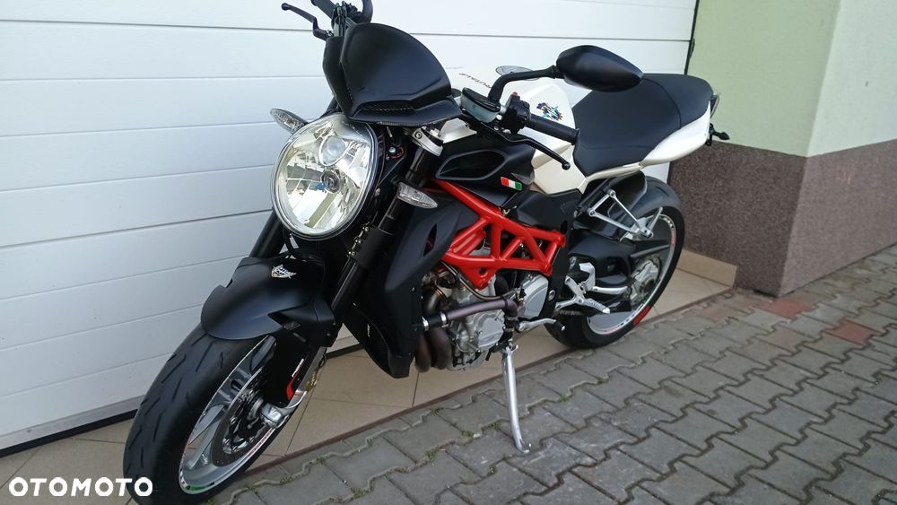 MV AGUSTA Brutale - 2