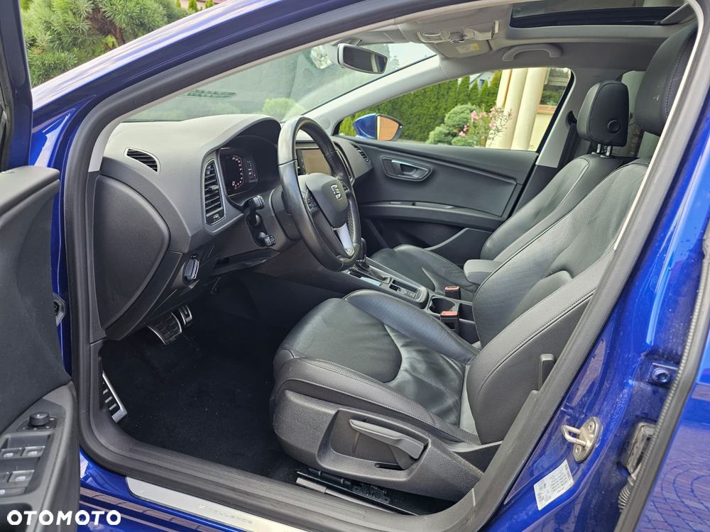 Seat Leon 2.0 TDI DPF DSG Xcellence - 25
