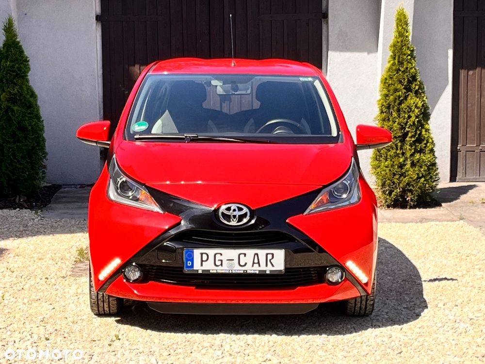 Toyota Aygo x-clusiv - 32