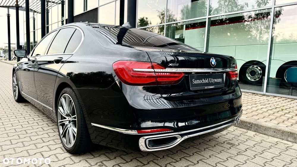 BMW Seria 7 740Ld xDrive sport - 22