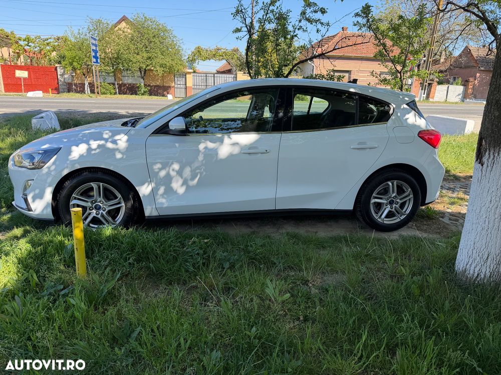 Ford Focus 1.0 EcoBoost Titanium Business - 4