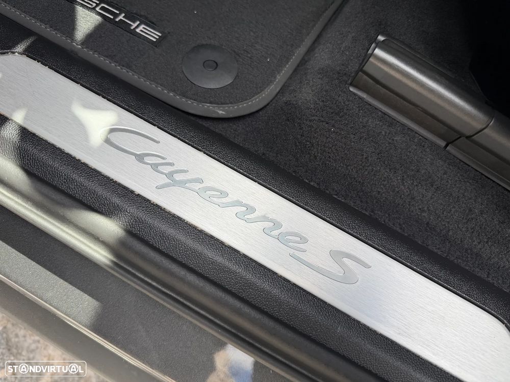 Porsche Cayenne Coupé S - 9