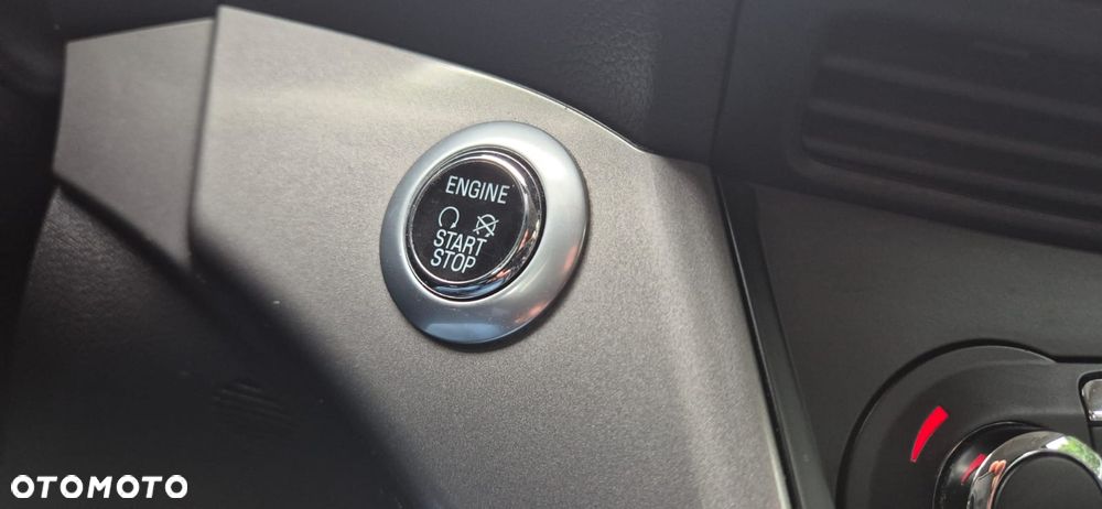 Ford Kuga 1.5 EcoBoost 2x4 Trend - 6