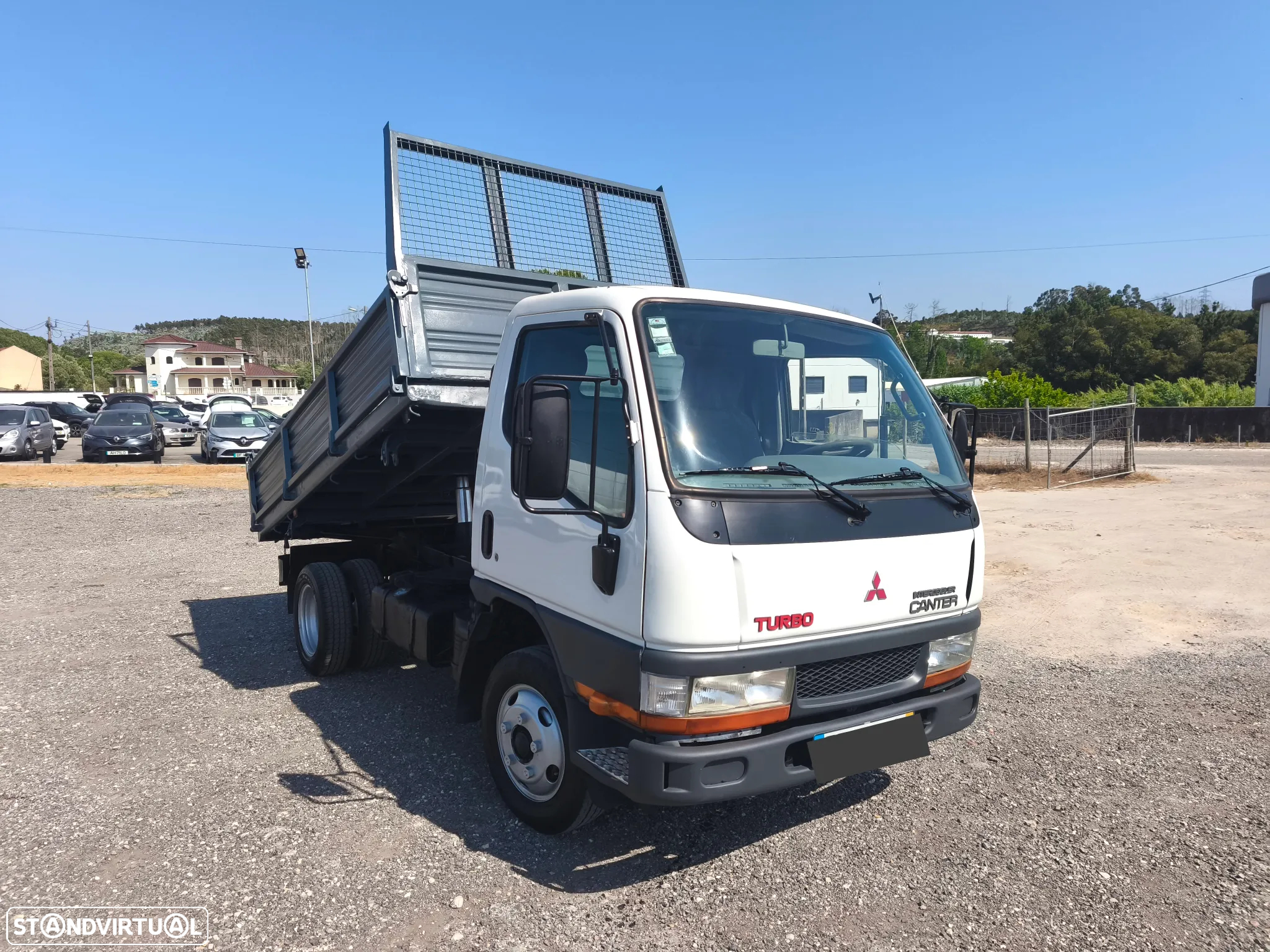 Mitsubishi Canter - 2
