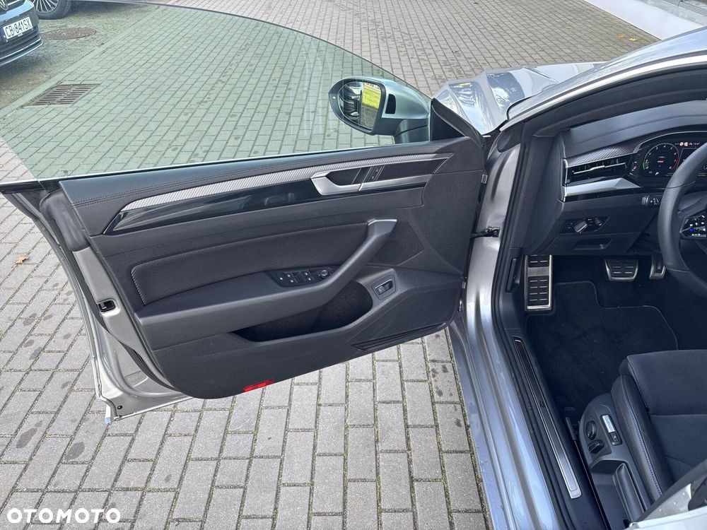 Volkswagen Arteon 2.0 TSI 4Motion R DSG - 11