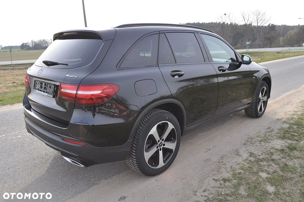 Mercedes-Benz GLC - 4