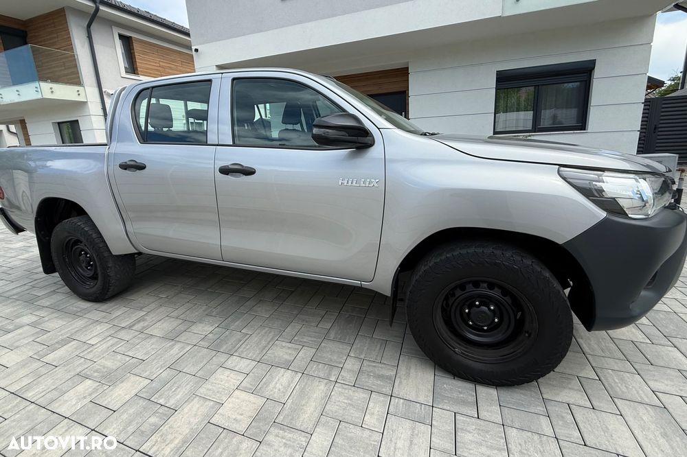 Toyota Hilux 4x4 Double Cab M/T Comfort - 15