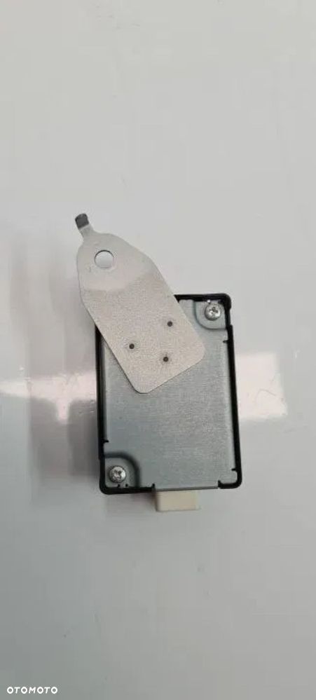 MODUŁ STEROWNIK DRZWI TOYOTA RAV4 III 89741-42220 - 4