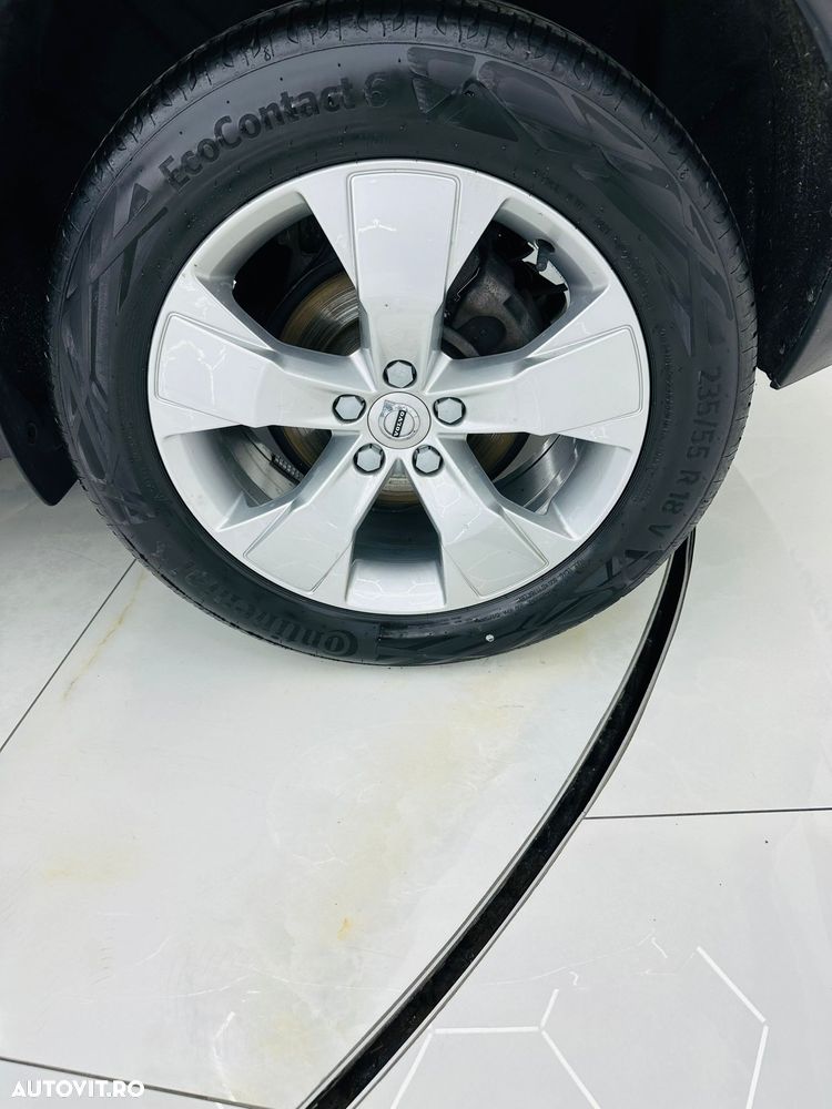 Volvo XC 40 D3 Momentum - 9