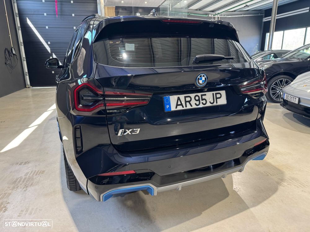 BMW iX3 M Sport Inspiring - 11