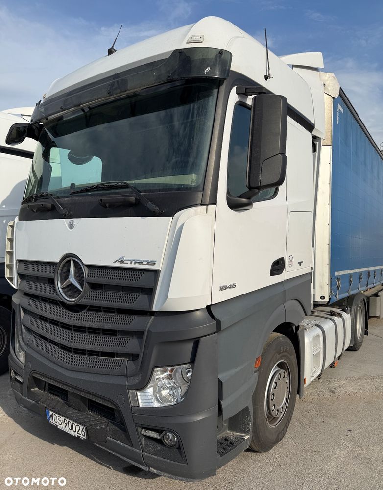 Mercedes-Benz Actros MP4 - 4