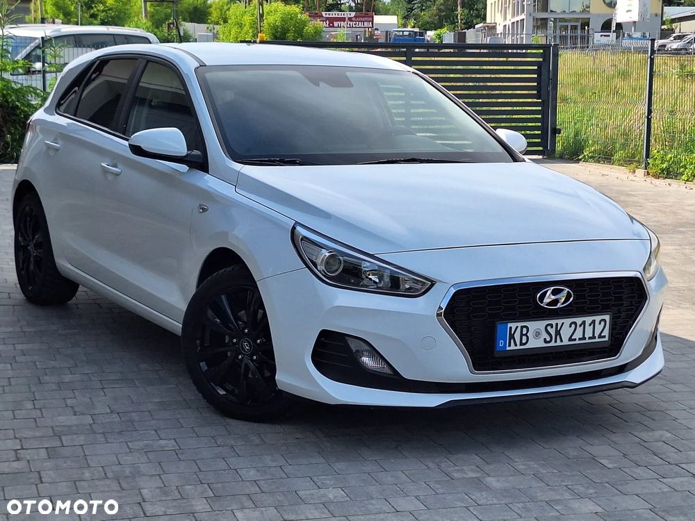 Hyundai i30 1.4 Select - 28
