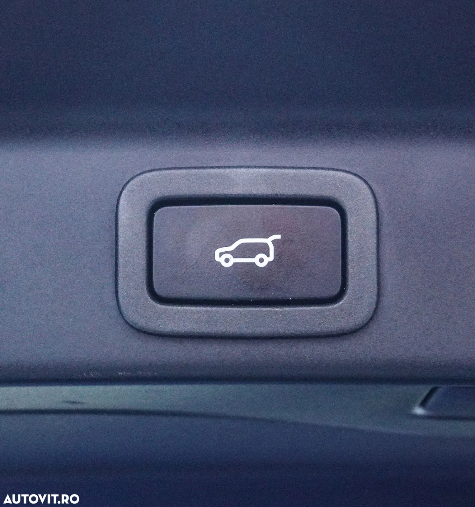 Jaguar F-Pace 25d AWD Pure - 32