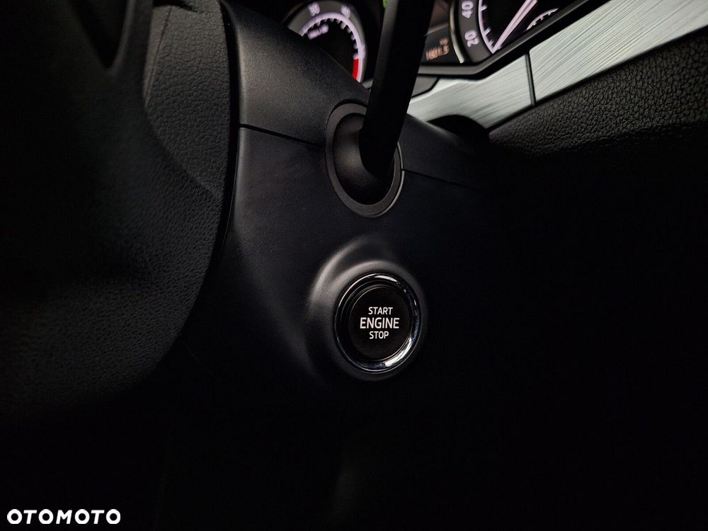 Skoda Superb 2.0 TDI SCR Ambition DSG - 33