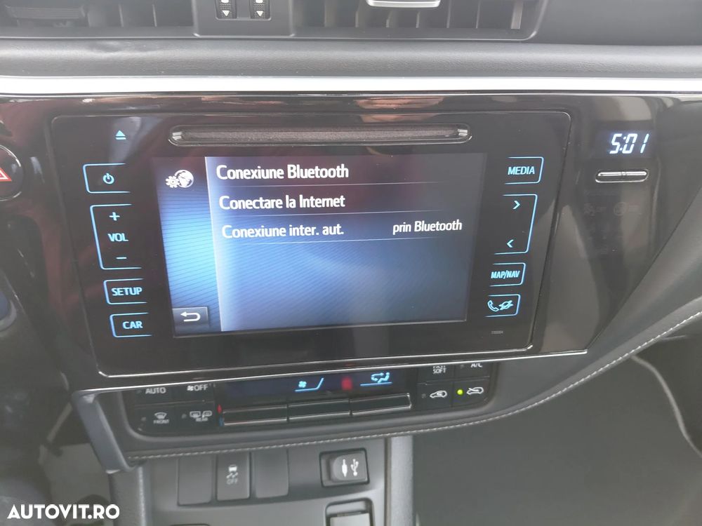 Toyota Auris 1.8 VVT-i Automatik Design Edition - 29