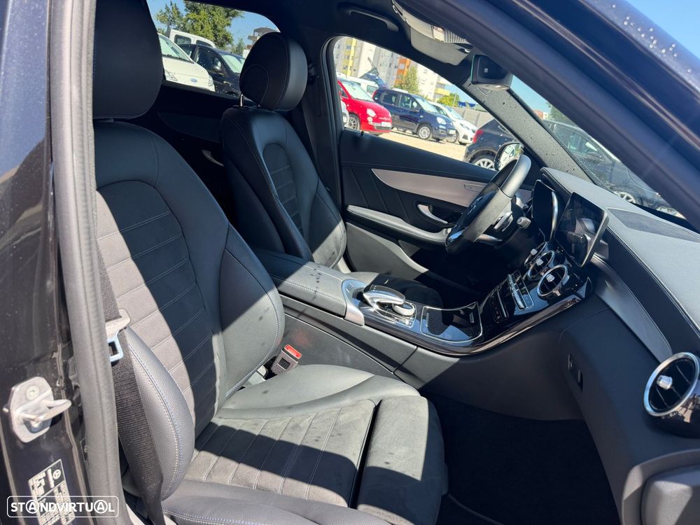 Mercedes-Benz C 300 de AMG Line - 12