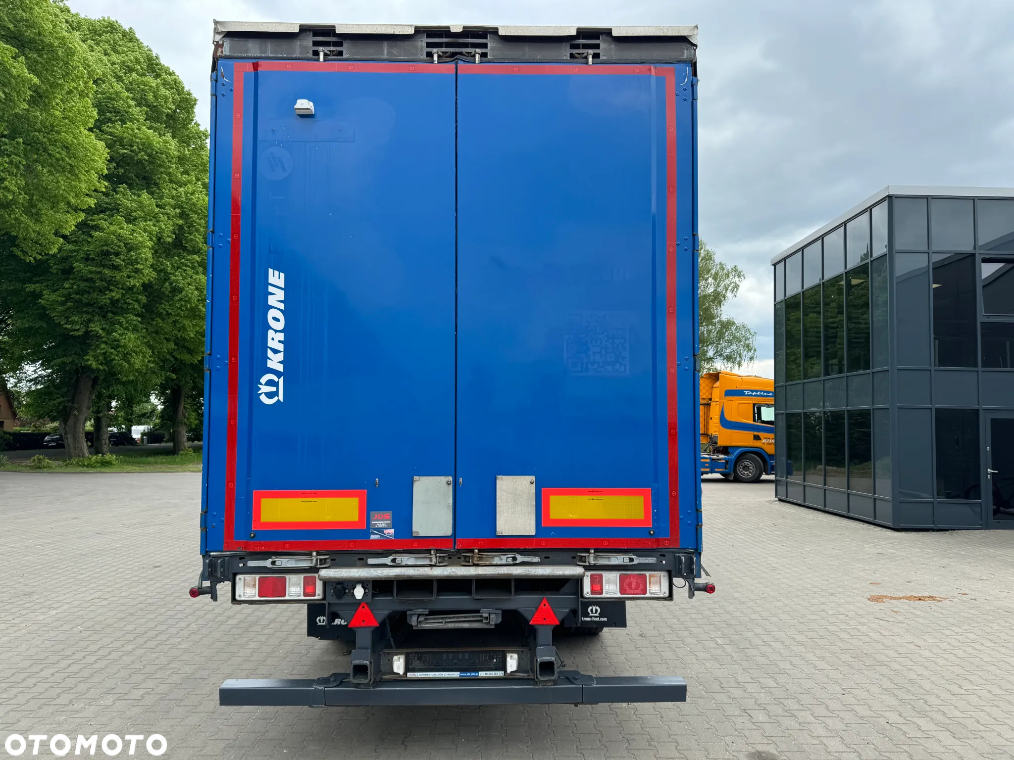 Krone SD Firanka Certyfikat XL, Dach podnoszony - 2