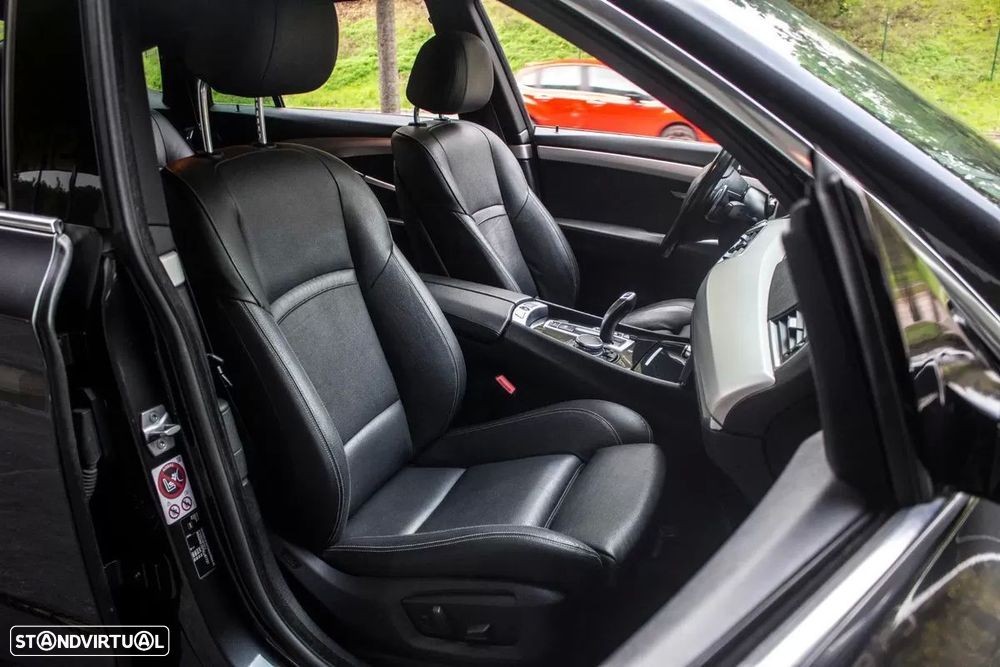 BMW 520 Gran Turismo d Line Luxury - 29