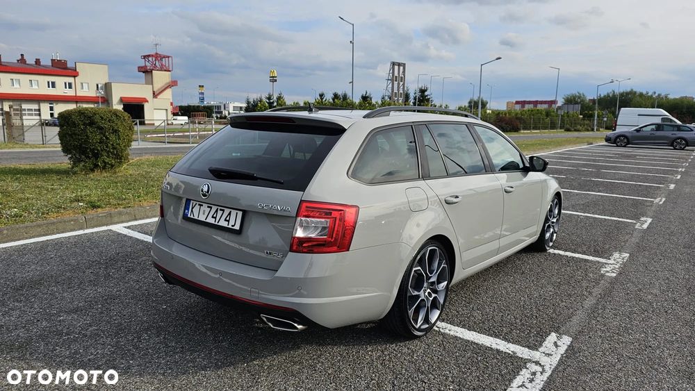 Skoda Octavia 2.0 TDI RS - 8
