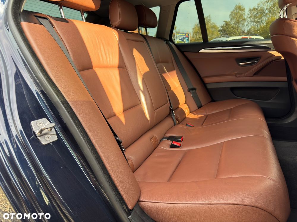 BMW Seria 5 520d Blue Performance - 25
