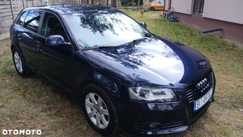 Audi A3 Sportback 1.6 TDI DPF Ambition - 4