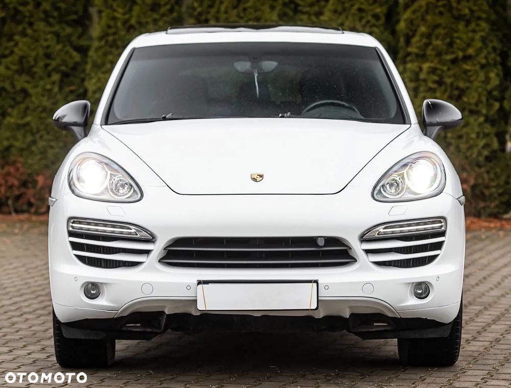 Porsche Cayenne Platinum Edition - 12